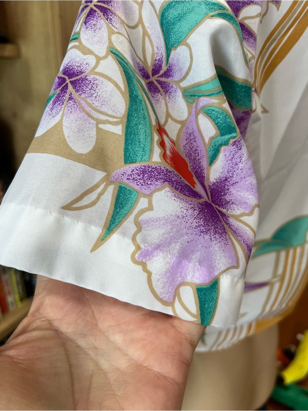 Vintage 80s Hilo Hattie Hawaiian Shirt Crop Tie Front Floral White Purple Orchid - Picture 8 of 8